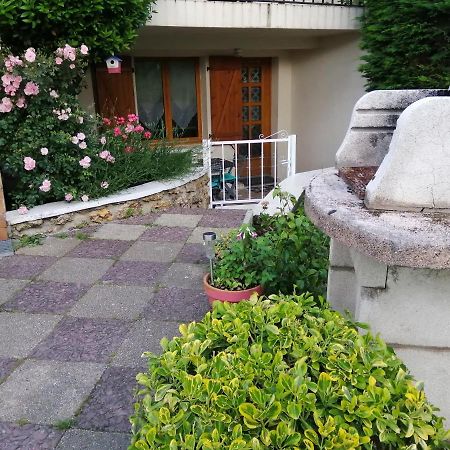 Appartement Type F2 Proche Paris 25 Km Andilly  Exteriér fotografie