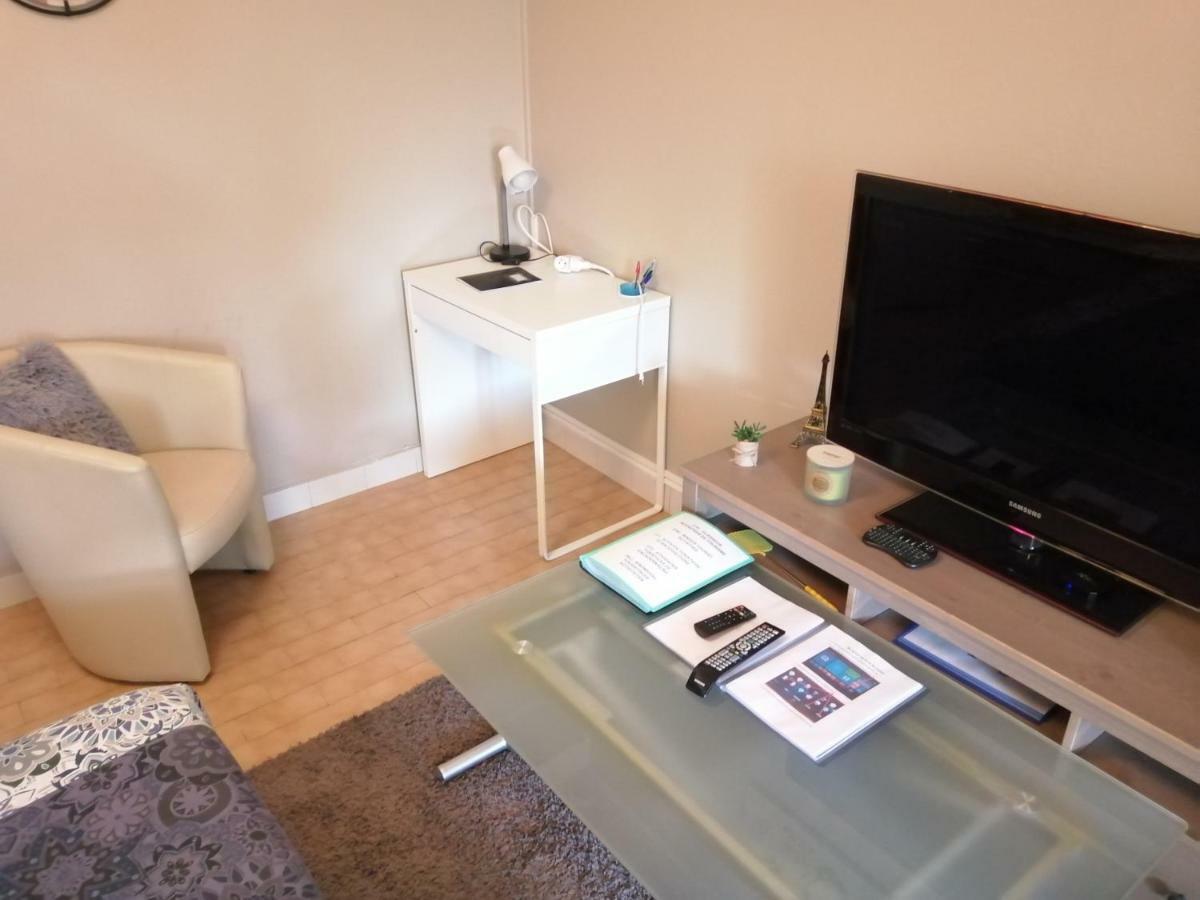 Appartement Type F2 Proche Paris 25 Km Andilly  Exteriér fotografie