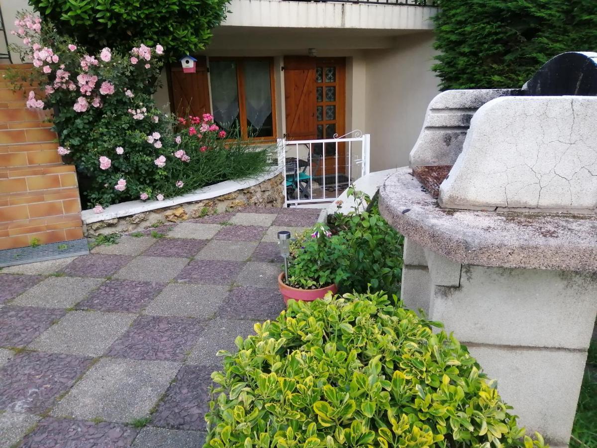 Appartement Type F2 Proche Paris 25 Km Andilly  Exteriér fotografie