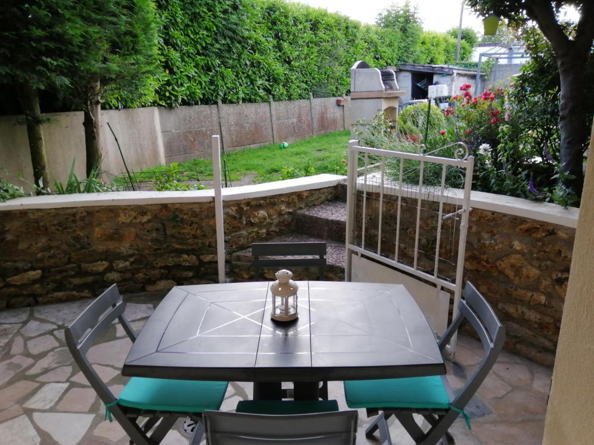 Appartement Type F2 Proche Paris 25 Km Andilly  Exteriér fotografie